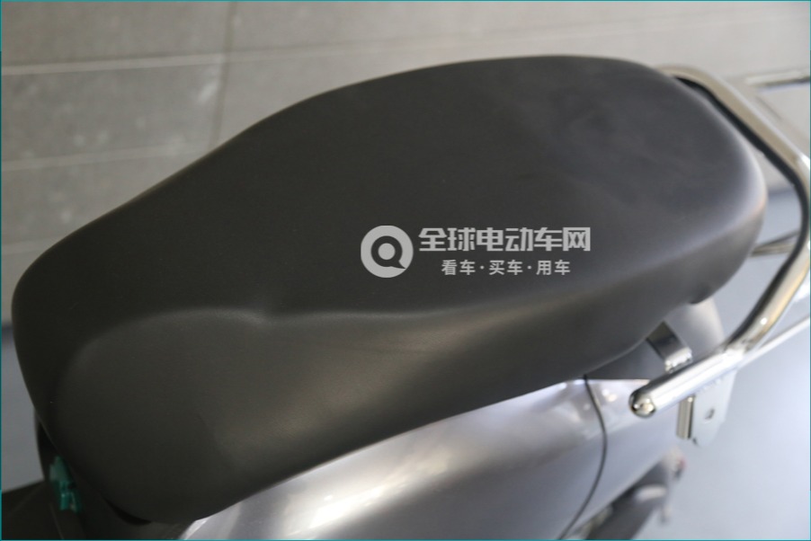 爱玛电动车爱米Q150图片